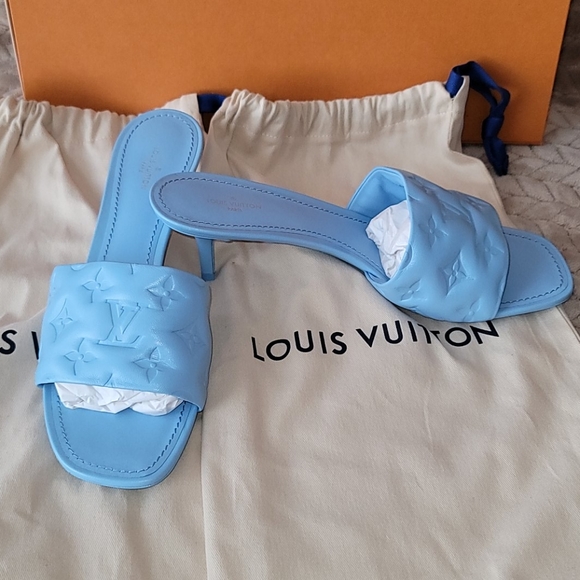 Louis Vuitton Blue Revival 2in Heel Monogram Leather Mule Sandal - Picture 13 of 14